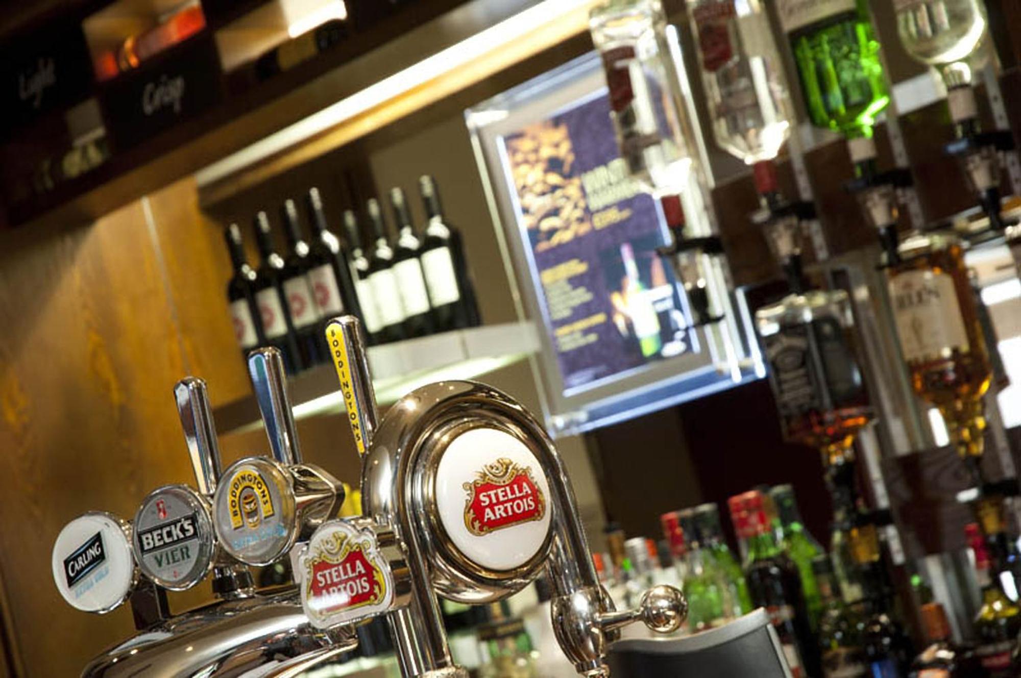 Premier Inn Camberley Kültér fotó